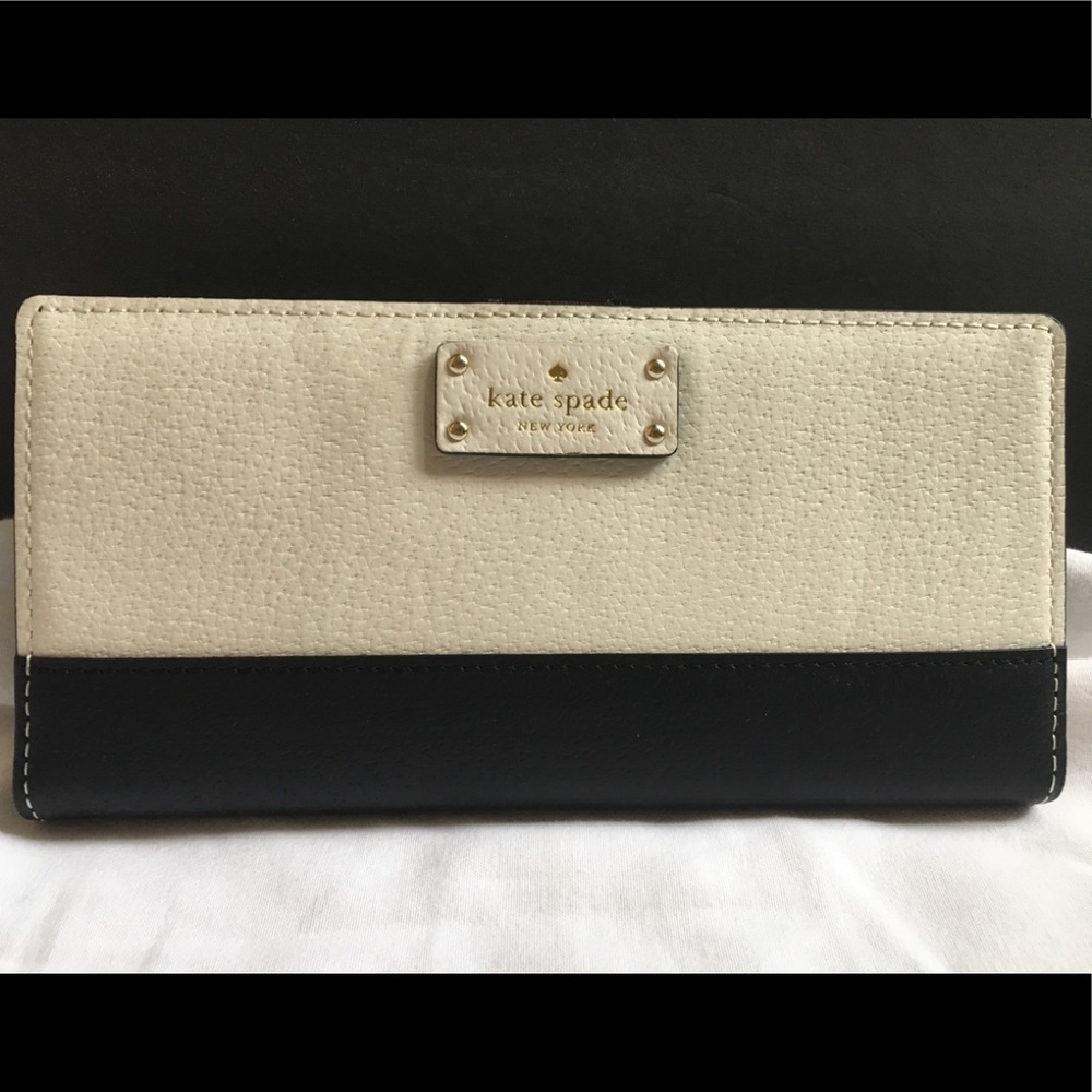 NWT Kate Spade large Stacy wallet